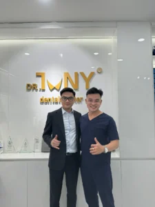 HiSmile phối hợp với các đối tác nha khoa trong hoạt động kết nối và hỗ trợ khách hàng.